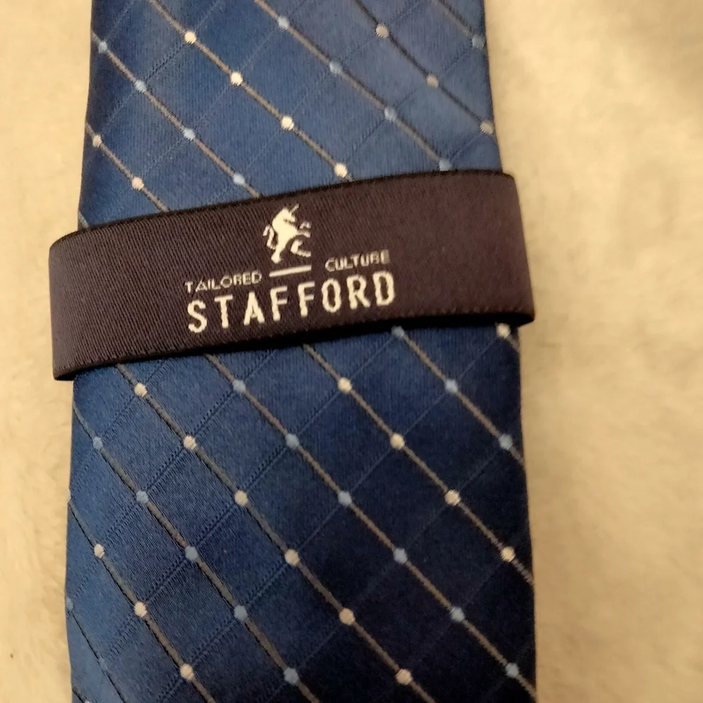 Stafford silk tie 3 1/2 inch wide - Picture 2 of 4